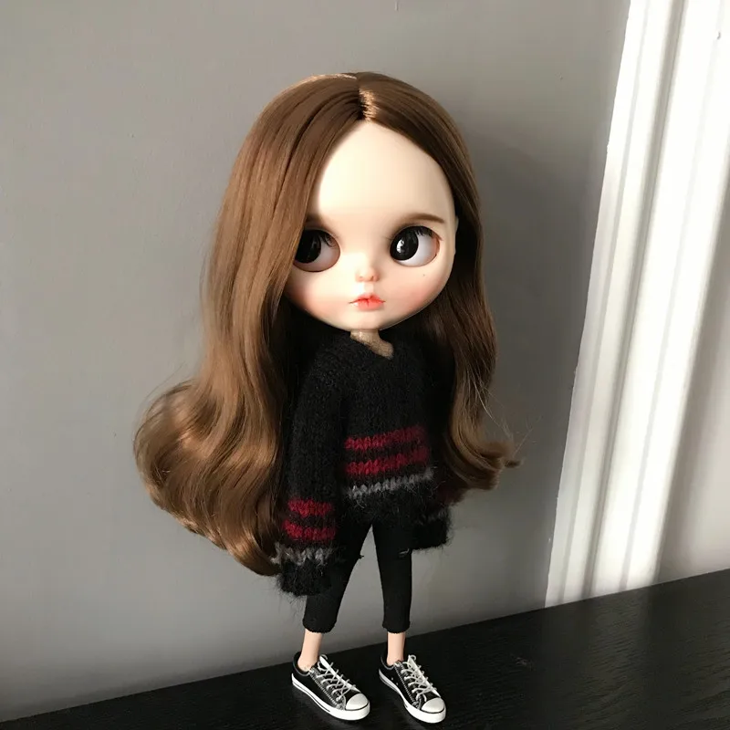 

2pcs/lot Fashion Sweater set black Sweater +ripped Pants for blyth ob24 azone s barbis 1/6 dolls Accessories clothes for dolls