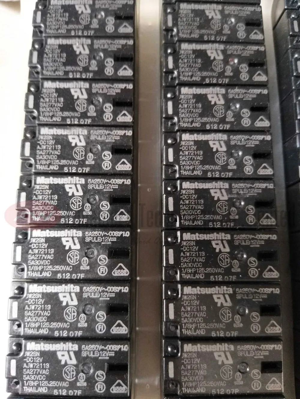 Реле мощности 5 А 250 В переменного тока 8 Pins с разъемом на контактах разъемами для