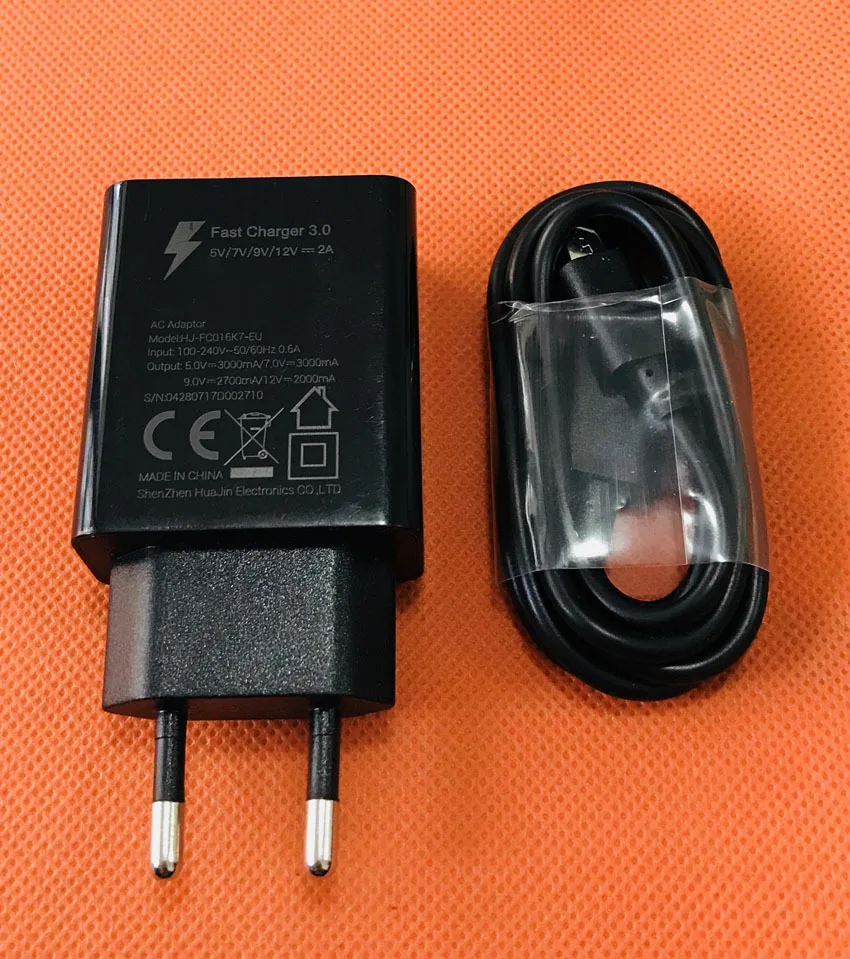 Оригинальное дорожное зарядное устройство с европейской вилкой и USB кабелем для