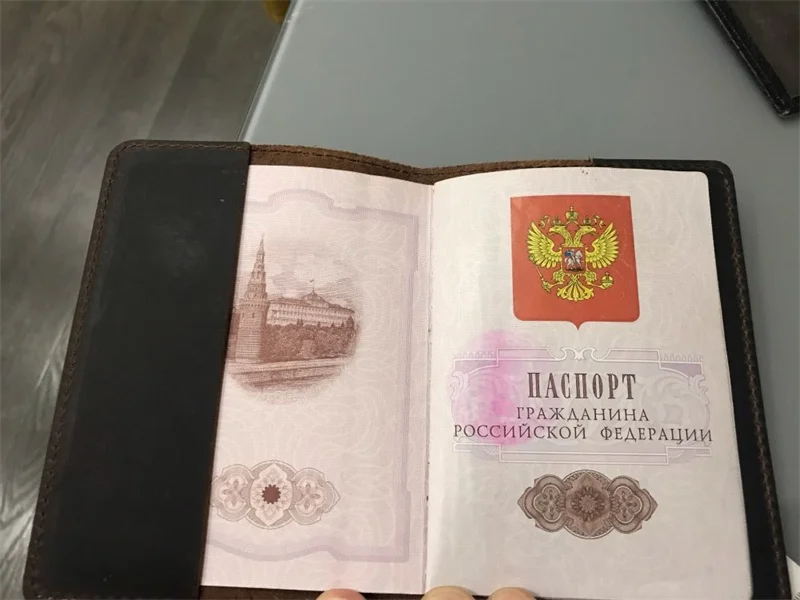 Высокое качество Натуральная кожа Обложка для паспорта для России твердый ID& кредитный держатель для карт в деловом стиле, для паспорта чехол унисекс Дорожный Чехол