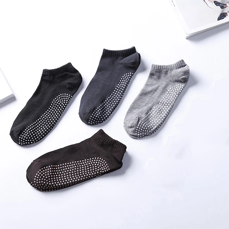 1 Pair/Lot Men's Cotton Non-slip Yoga Socks with Grips Breathable Anti Skid Floor Socks for Pilates Gym Fitness Barre