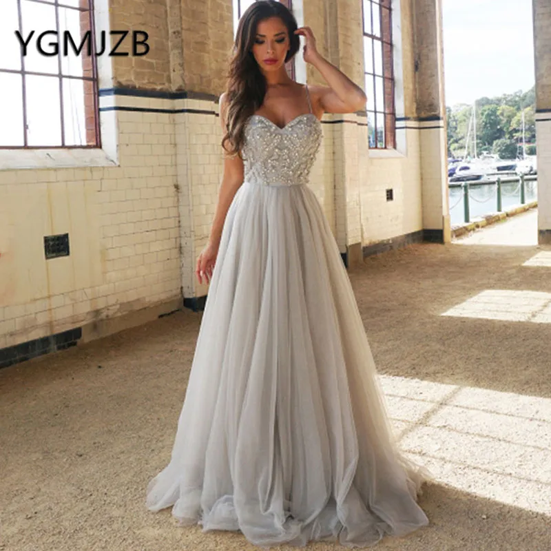 

Elegant Grey Prom Dresses 2019 A-Line Spaghetti Straps Beaded Crystals Tulle Long Prom Gowns Women Formal Evening Party Dress