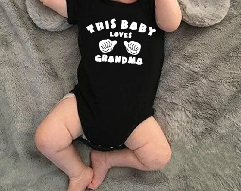 Боди для новорожденных с надписью «This Baby Loves Grandma»; черный хлопковый боди для маленьких мальчиков; одежда для малышей от 0 до 18 месяцев