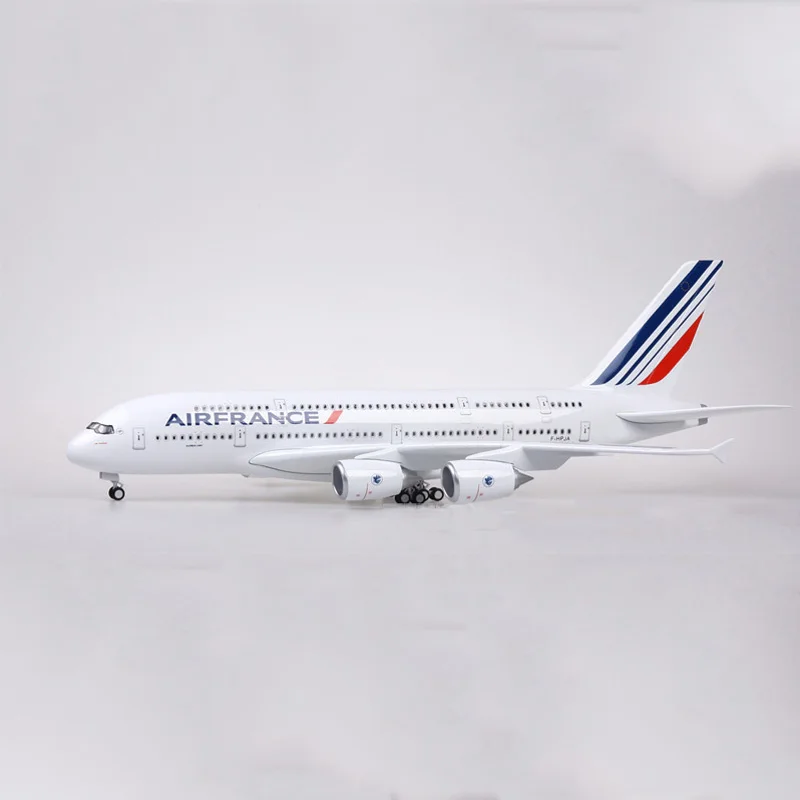1/160 масштабная модель полученная литьем под давлением самолет Airbus A380 Air Франция авиакомпания Модель W светодиодный свет и колесо высокого качества Смола Коллекция самолетиков