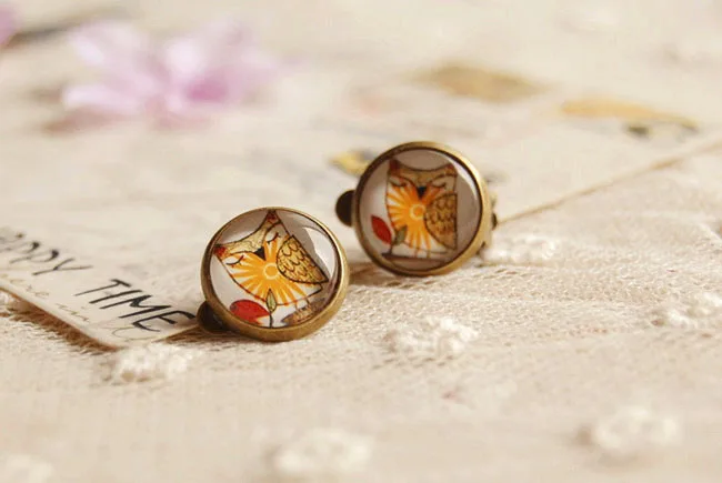 Футболка с изображением персонажей видеоигр желтый заколка в виде совы на серьги