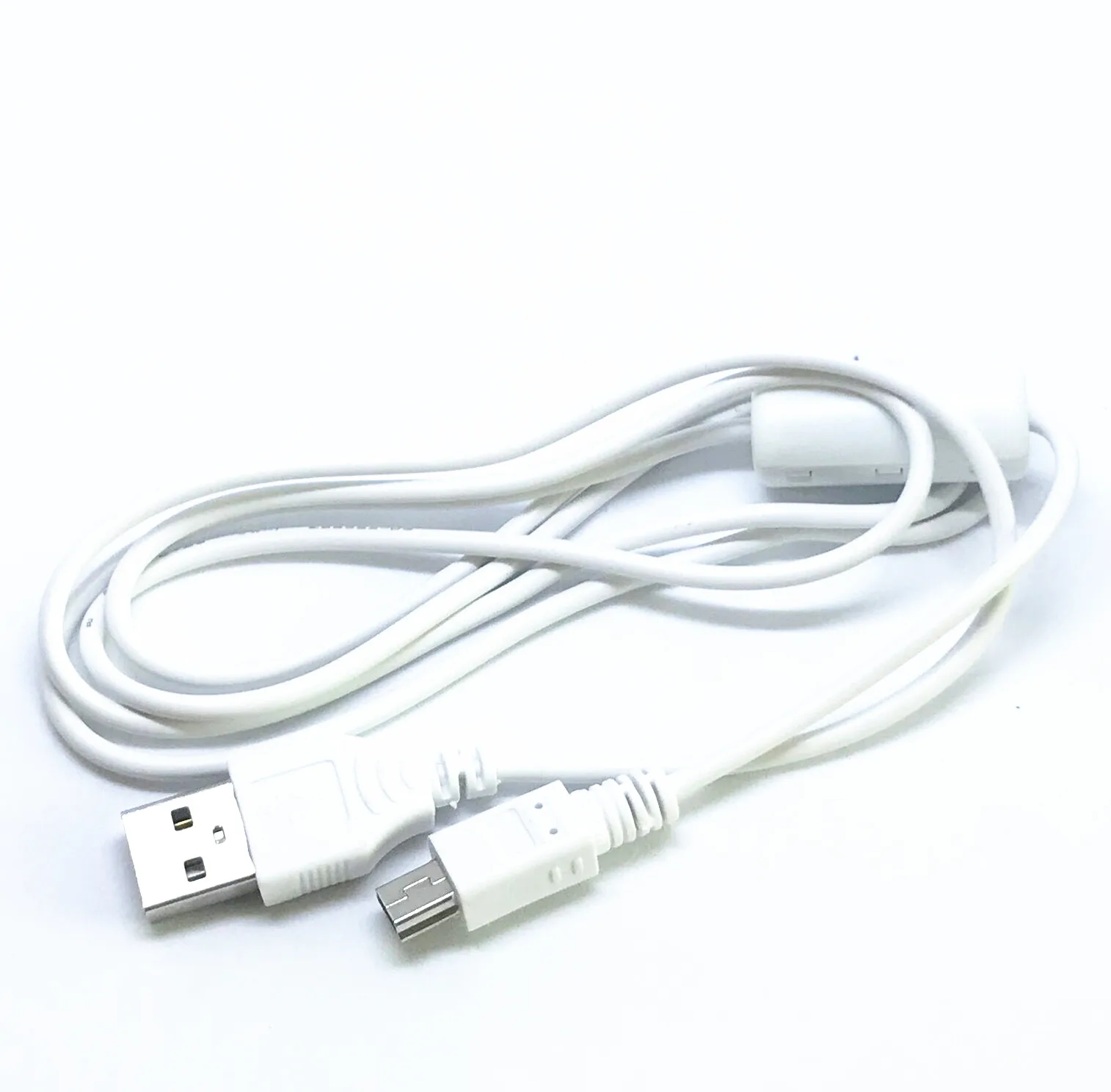 Черный и белый usb кабель для передачи данных (синхронизации) зарядки цифрового