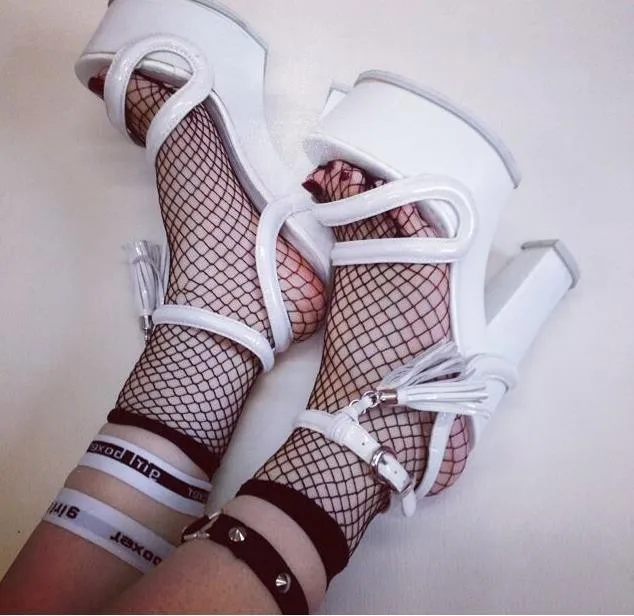 2018 Harajuku готика Рок Панк крутые женские незаменимые полые тонкие черные ажурные