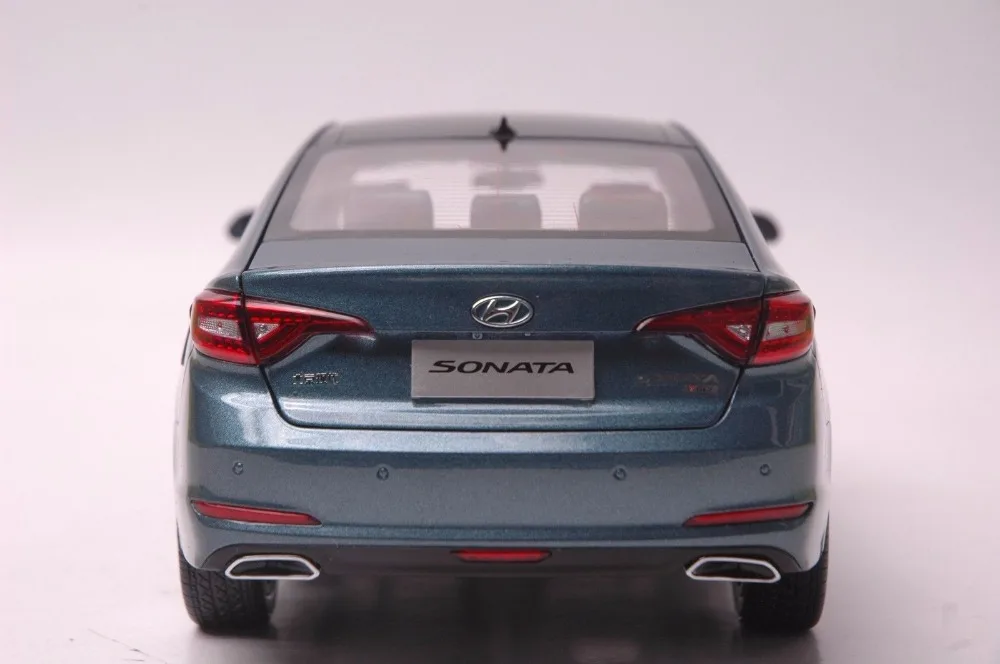 1:18 литая под давлением модель для hyundai Sonata 9 синий сплав игрушечный автомобиль миниатюрная Коллекция 9 поколения
