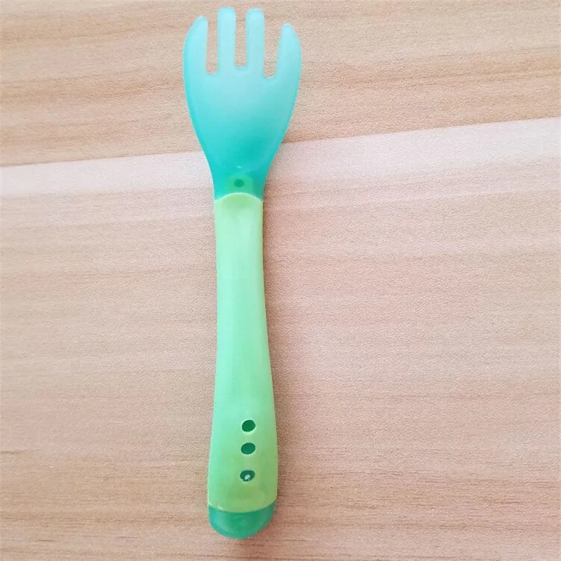 green fork 1 шт., детская ложка с датчиком температуры, детское питание, детская ложка для кормления, детские блюда фидер, столовые приборы - Цвет: green fork