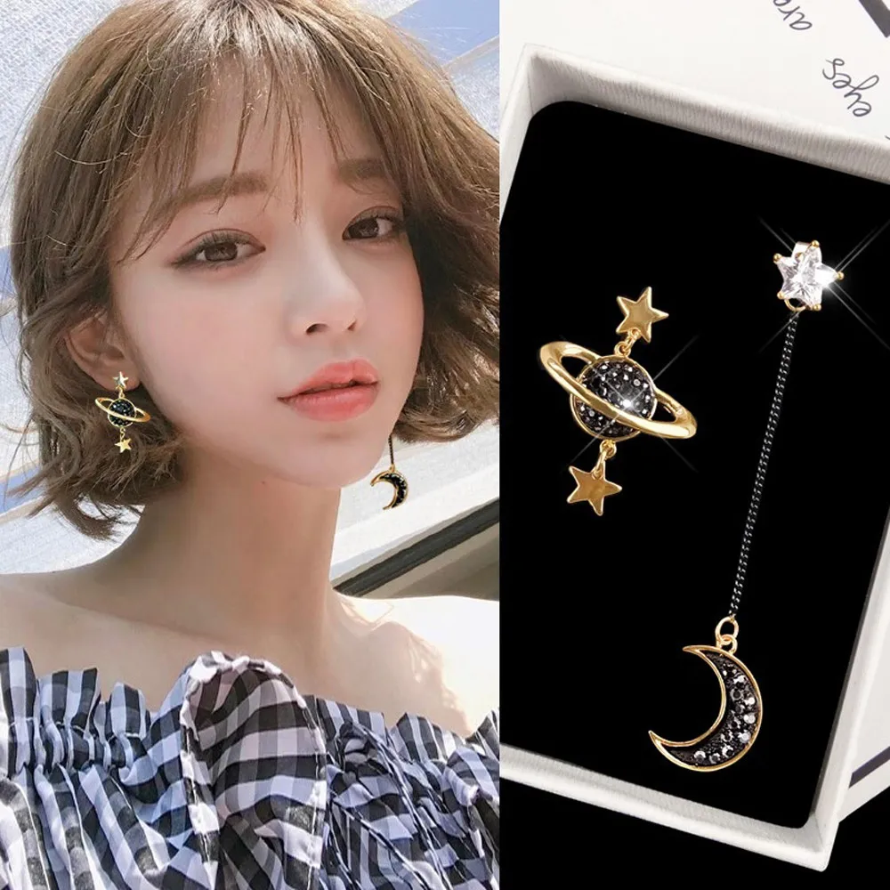 

Clip on Earrings 2019 New Korean Japan Creative Cute Universe Planet Moon Star No Pierced Asymmetirc Design Ear Clips for Women