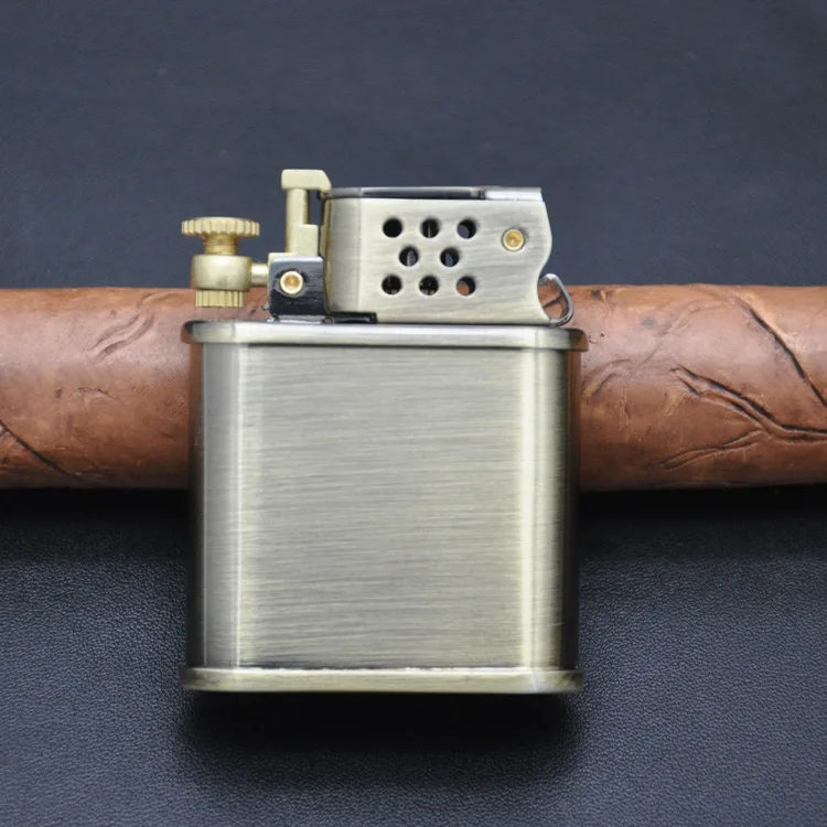 ZORRO винтажная латунная масляная зажигалка, автоматическое зажигание, игра и сбор и подарок керосиновая зажигалка - Цвет: 1