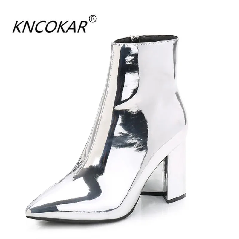 Яркие Кожаные массивные металлические ботильоны KNCOKAR лакированная кожа