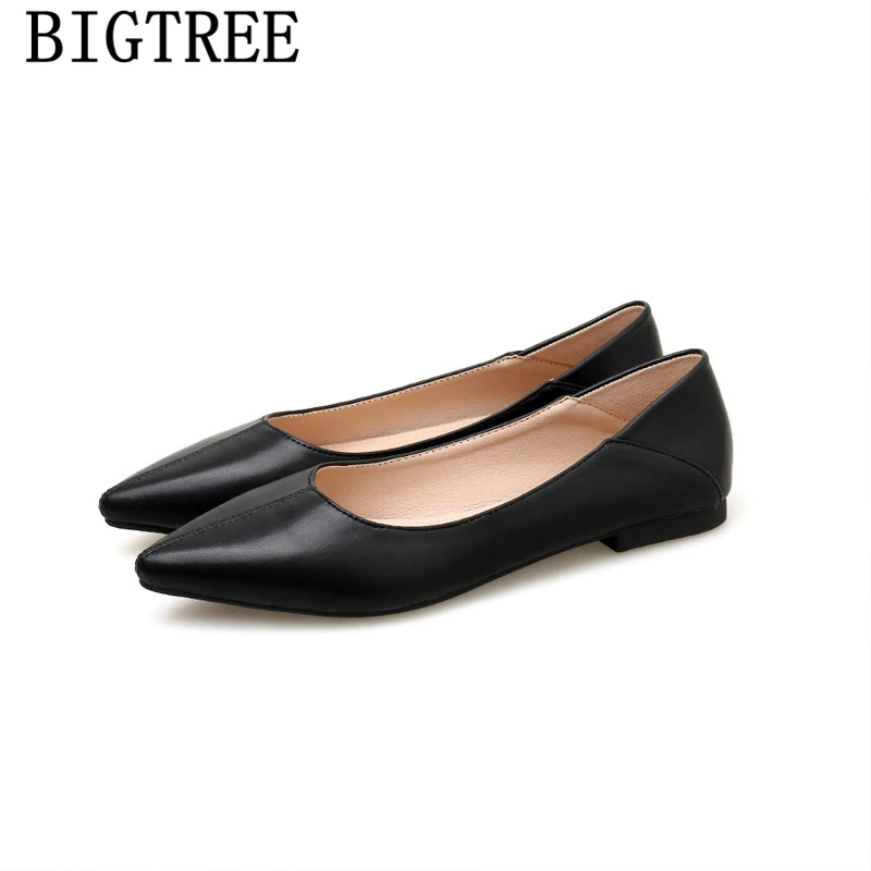 Туфли женские кожаные заостренный носок плоская подошва лоферы без застежки