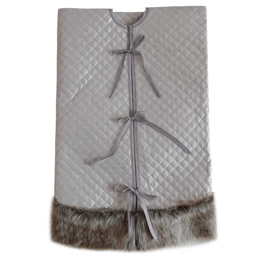Sorrento 50&quot Silvery Diamond Quilted shiny metallic glitter Design Christmas tree skirt with faux fur border decoration | Дом и сад