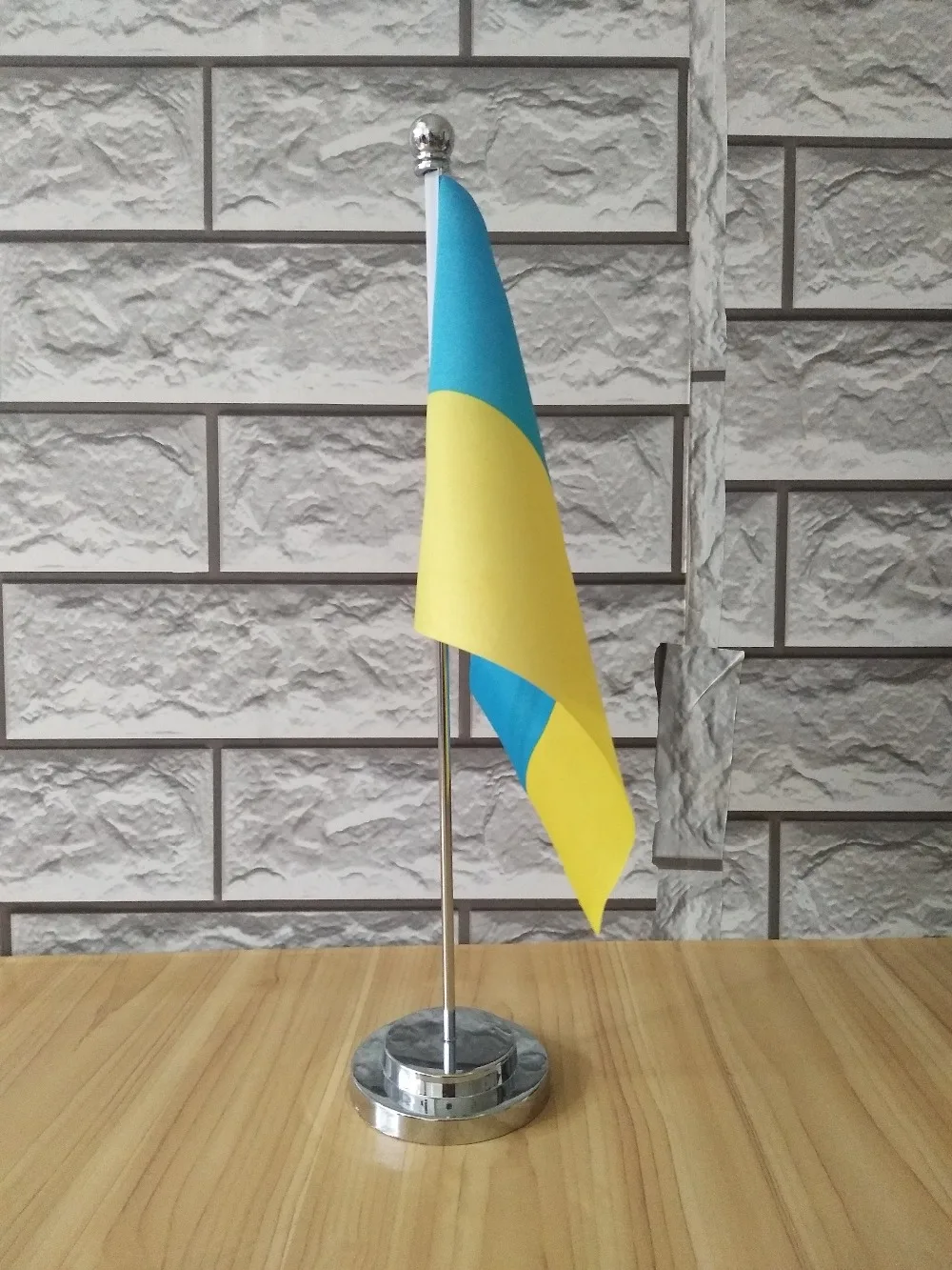 Ukraine Office table desk flag with gold or silver metal flagpole base 14*21cm country free shipping NO.0032 | Дом и сад