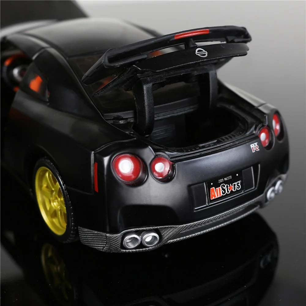1:24 Metal Nissan GTR 4-Wheel Diecast Car Series Birthday Gift For Kids Free Shipping |