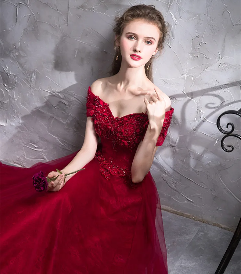 Винтажное длинное кружевное платье с открытыми плечами и бусинами|Платья для