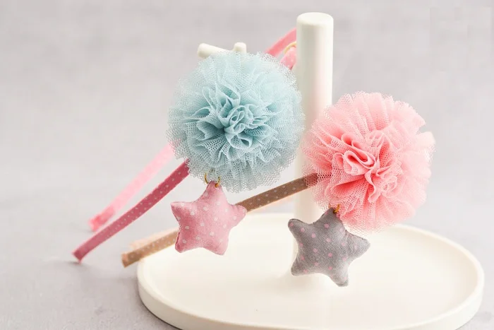 Бутик 10 шт. мод милый Театрализованное Тюль помпон повязки на голову с принтом в