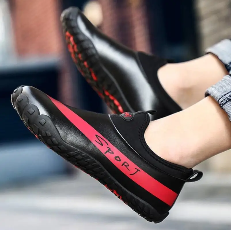 Для мужчин туристический нож фонарик обувь модные слипоны кожаные мужские