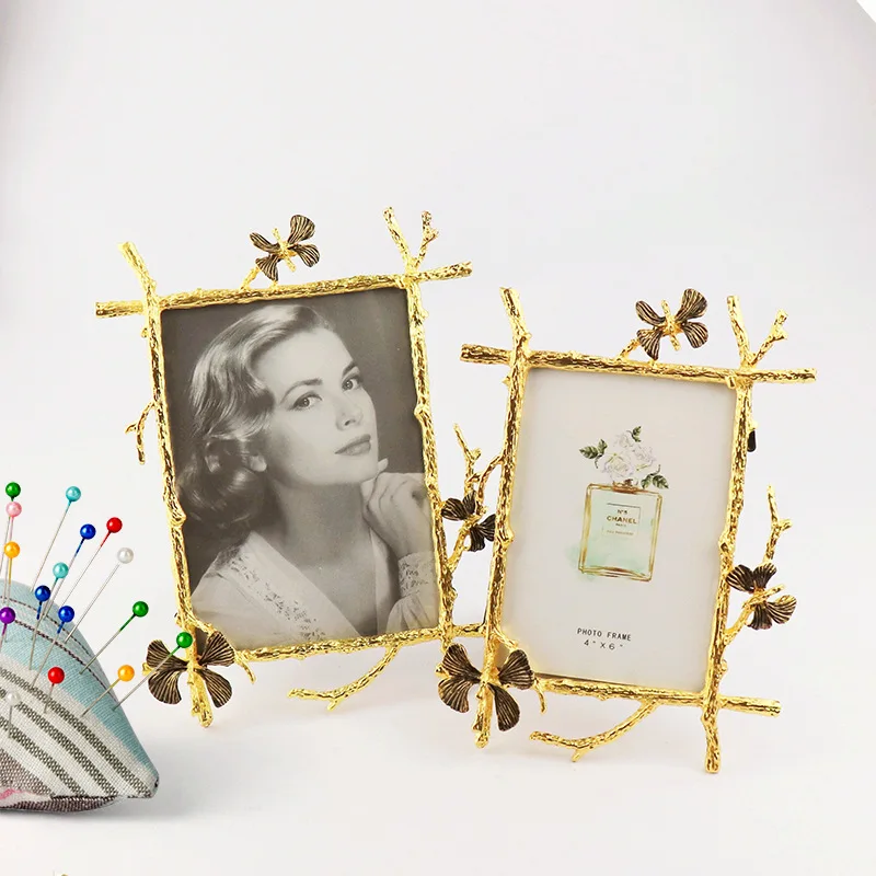 European Pastoral Retro floral Frame Creative Home Decoration Ornaments Zinc Alloy Enamel Oval Peacock Photo Single-frame | Дом и сад