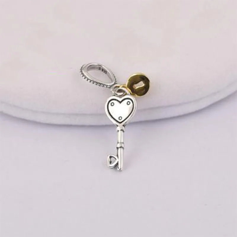 

2018 New Genuine 925 Sterling Silver Love Key and Locks Bead Charm Pendant Fit Women PAN Necklaces Bracelet Bangle DIY Jewelry