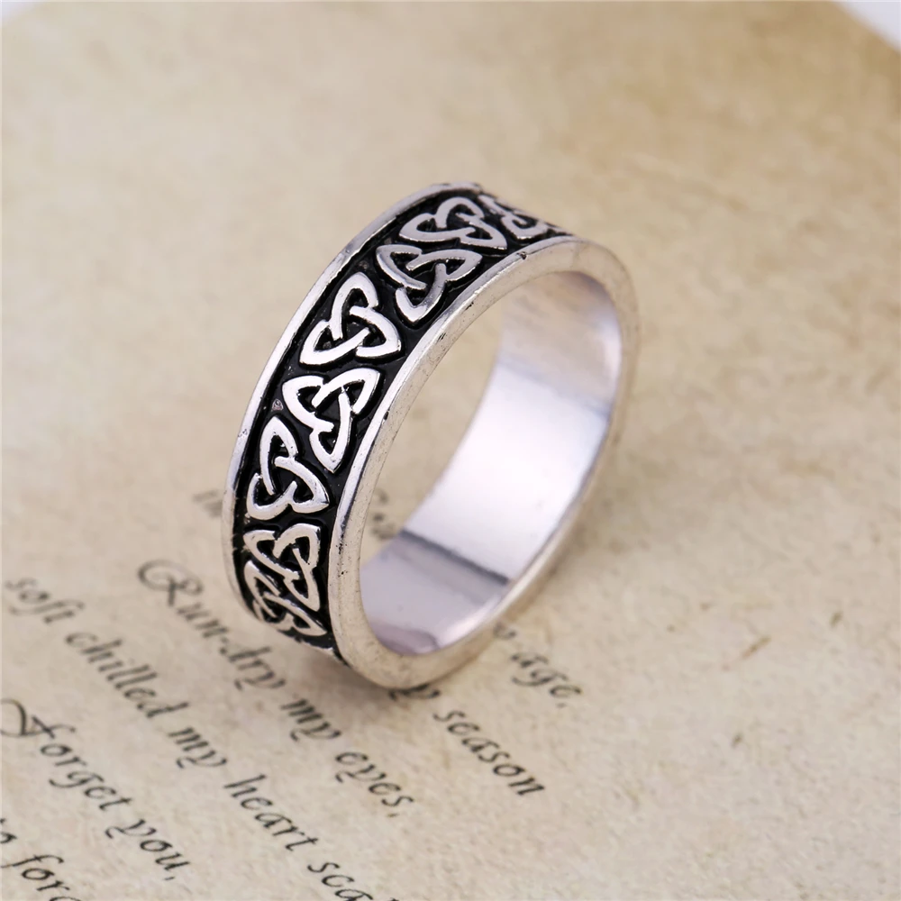 Женские и мужские классические круглые кольца с ирландским узлом треугольным