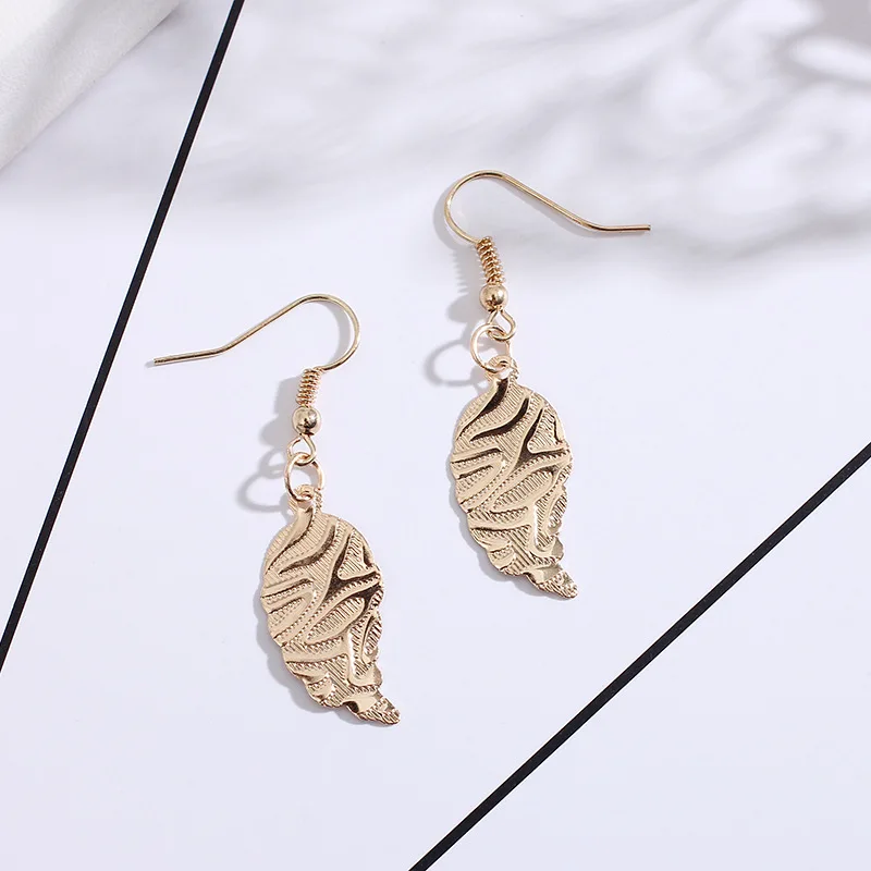 1 пара корейских стильных модных очаровательных золотых бусин в виде листьев