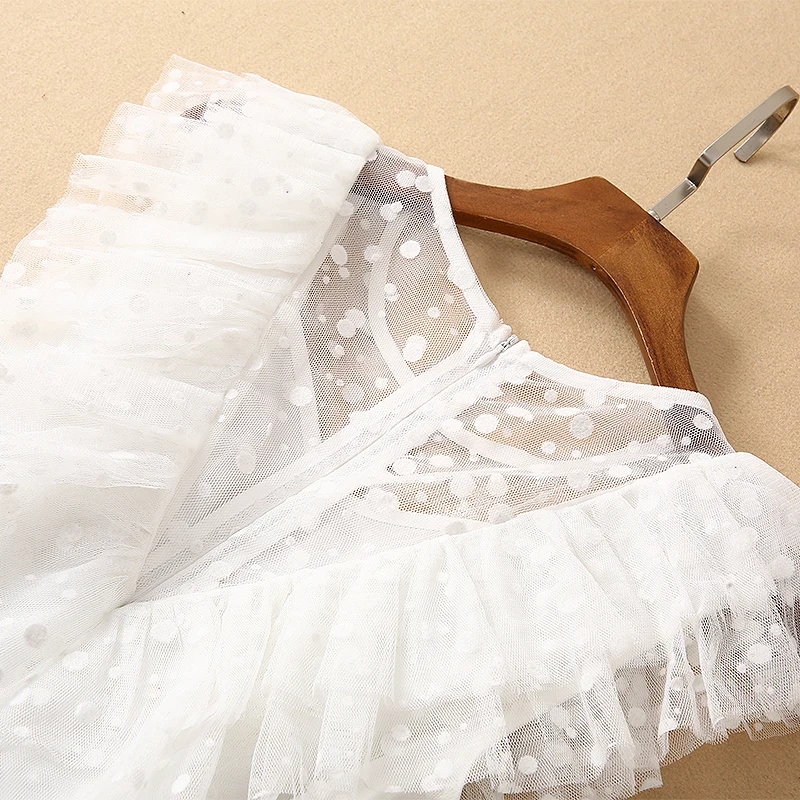 Женское Сетчатое платье до колена белое без рукавов с круглым вырезом лето 2019 |