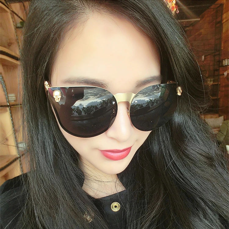 Модные женские готические очки в металлической оправе с черепом солнцезащитные