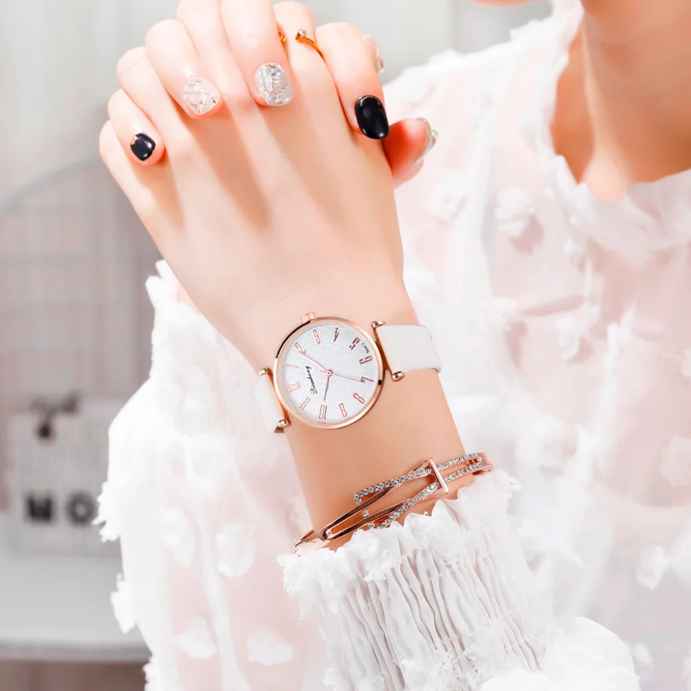 Женские часы, кварцевые наручные часы Montre Femme, современный модный кожаный ремешок, высококачественные повседневные цифровые часы