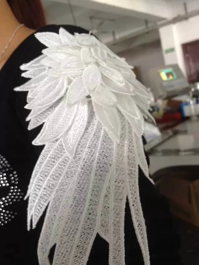 1 пара красивых белых крыльев Ангела ткань цветок плечо Венецианская кружевная