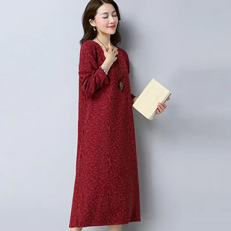 Женское платье с цветочной вышивкой свободное хлопковое большого размера