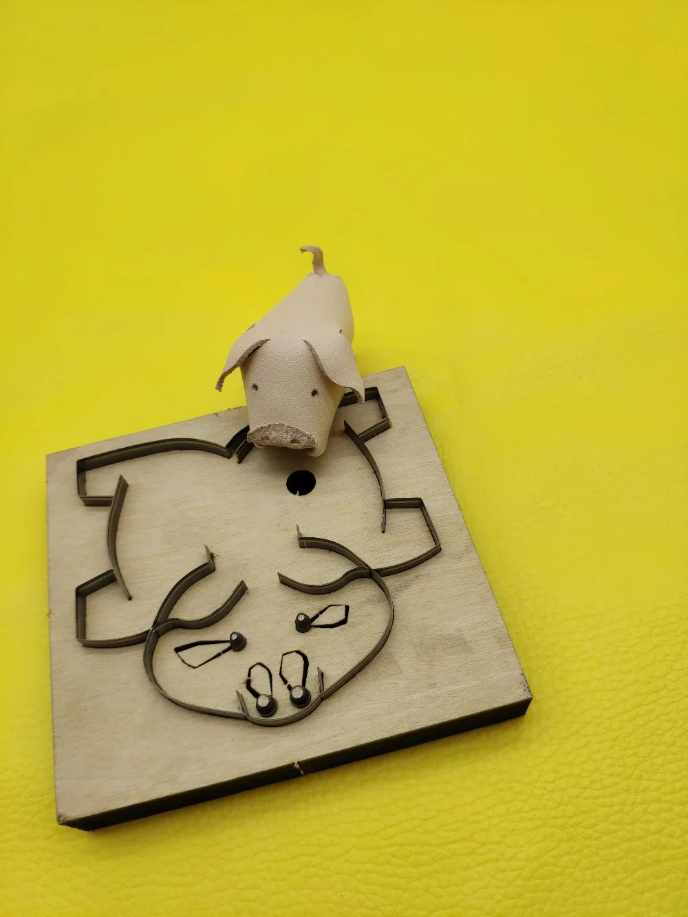 

Cutting Dies Japan Steel Blade Rule Die Cut Steel Punch Lucky Pig Cutting Mold Wood Dies for Leather Cutter for Leather Crafts