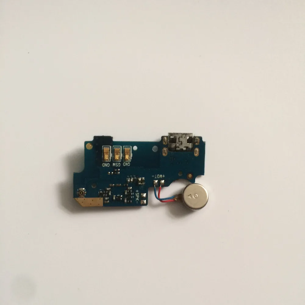 Подержанная зарядная плата с USB-штекером + вибромотор запчасти для ремонта