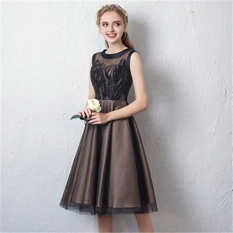 Красивое коктейльное платье Эмили элегантное кружевное праздничное с иллюзией и