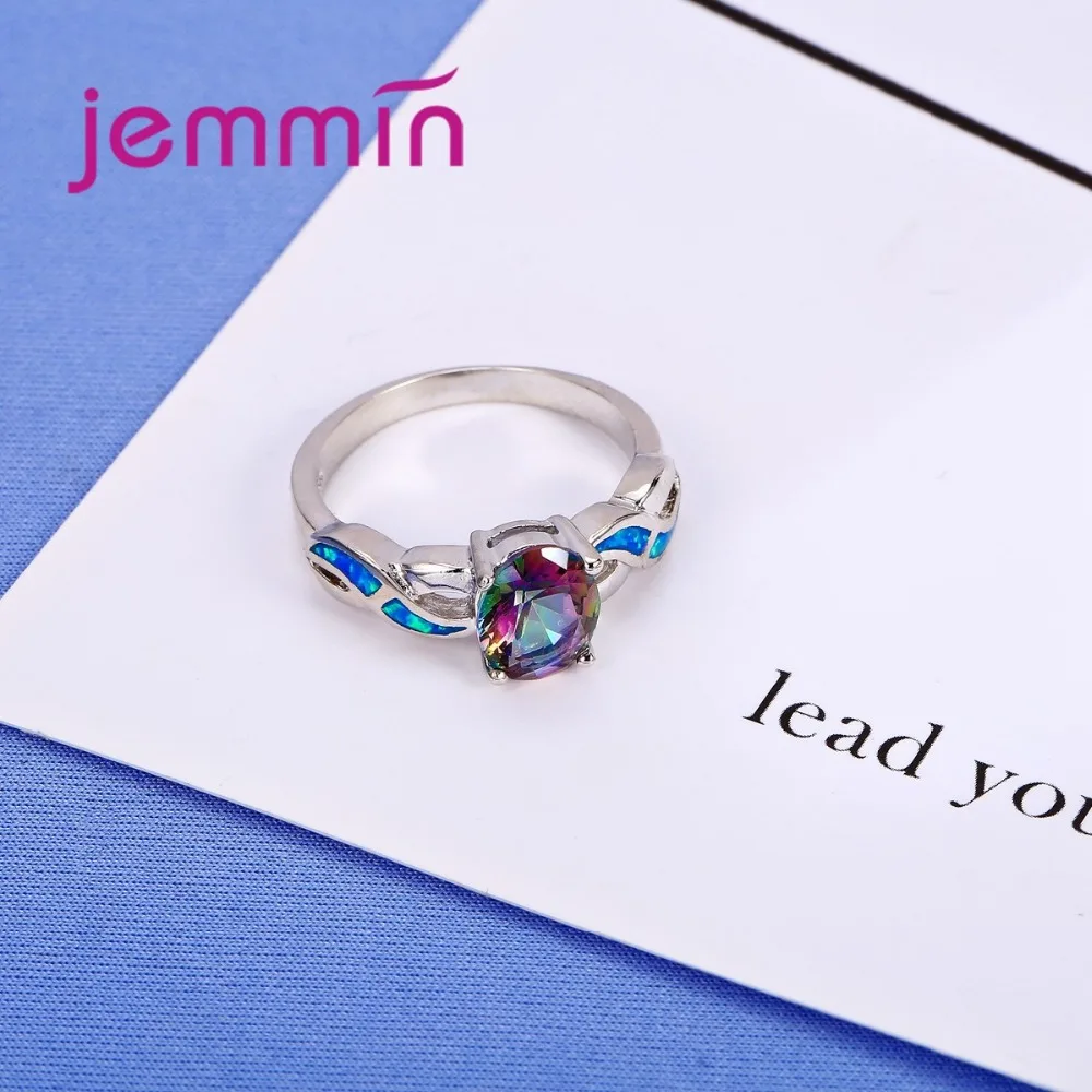 Женское кольцо из серебра 925 пробы с голубым огненным опалом| |