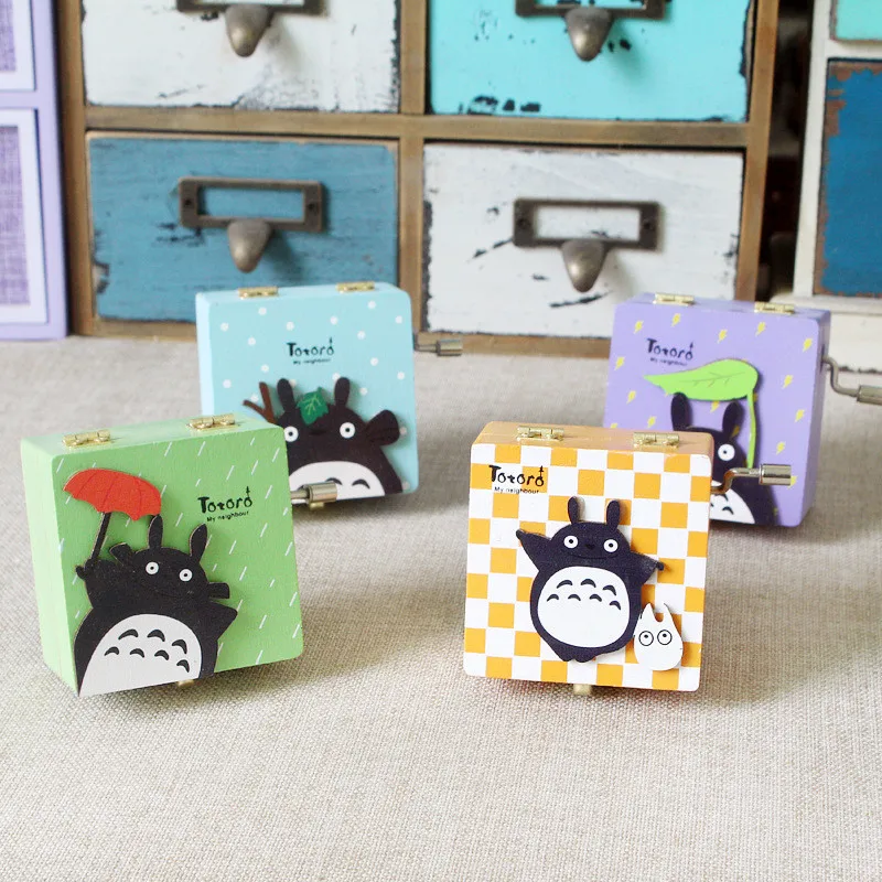 Механическая винтажная музыкальная шкатулка Тоторо квадратная деревянная для