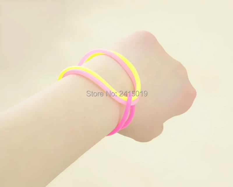 Флуоресцентный Силиконовый браслет с подвеской в виде звезды для девочек 100