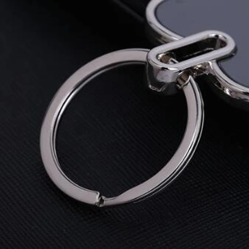 Creative Personality Casual Metal Men Keychains Charm Alloy Bag Keyring Novelty Car Key Holder Promotional Gift J086 | Украшения и