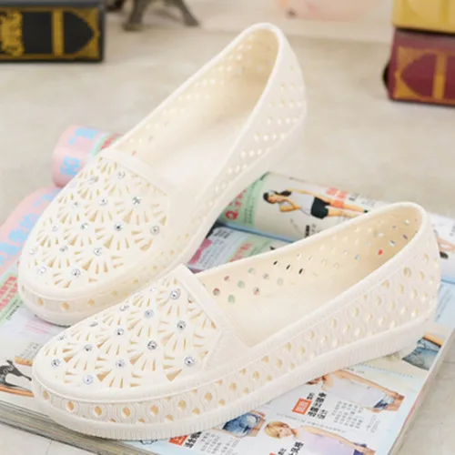 Летние женские туфли на плоской подошве воздухопроницаемые с круглым носком
