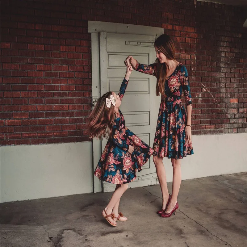 Boho/Одежда для мамы и дочки платье с цветочным рисунком родителей детей