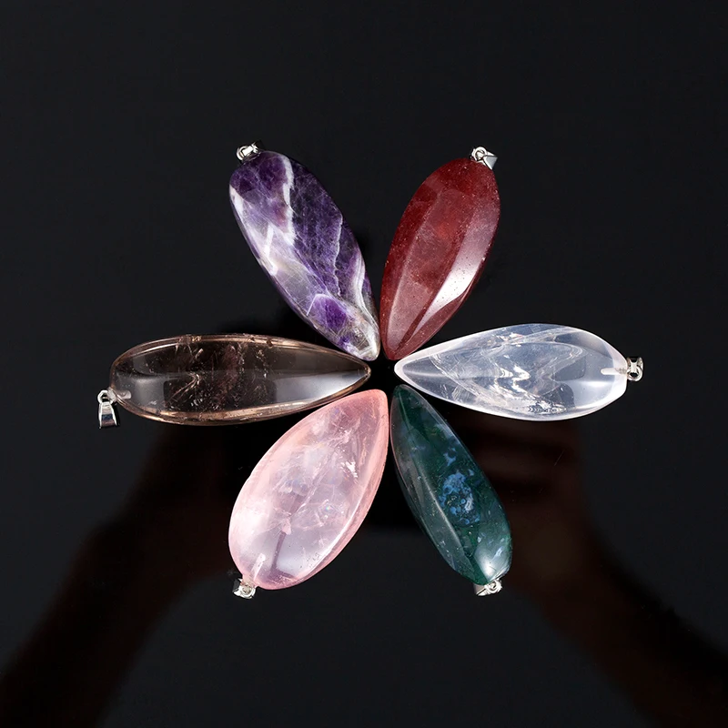 Натуральный камень розовый фиолетовый белый кристалл оникс кулон маятник