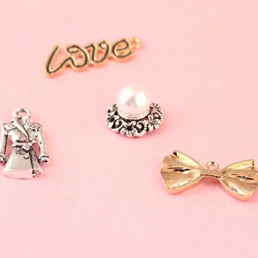 Любят одежду бабочка 10 шт. модные античный три Цвет сплав Полые Мини Шарм