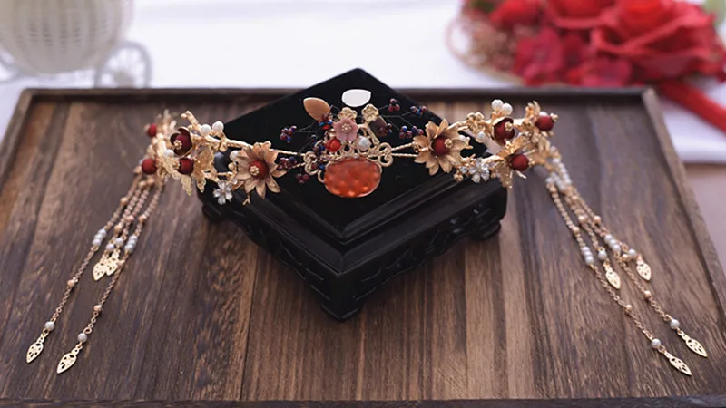 

red chinese style rhinestone hairpins tiara Bride's Headdress Salute Shake bride Hair jewelry