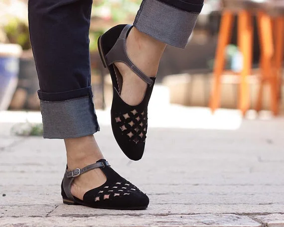 2019 Spring New Hollow Out Women Shoes Pointed Toe Flat Leather Casual Female Fashion Woman Plus Size 43 H122 | Обувь