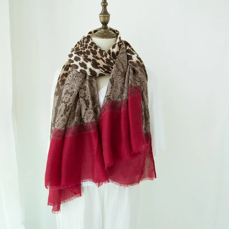 

2020 Autumn Winter Ombre Lace Leopard Patchwork Viscose Shawl Scarf Ladies Fashion Printe Wrap Neck Snood Pashmina Muslim Hijab