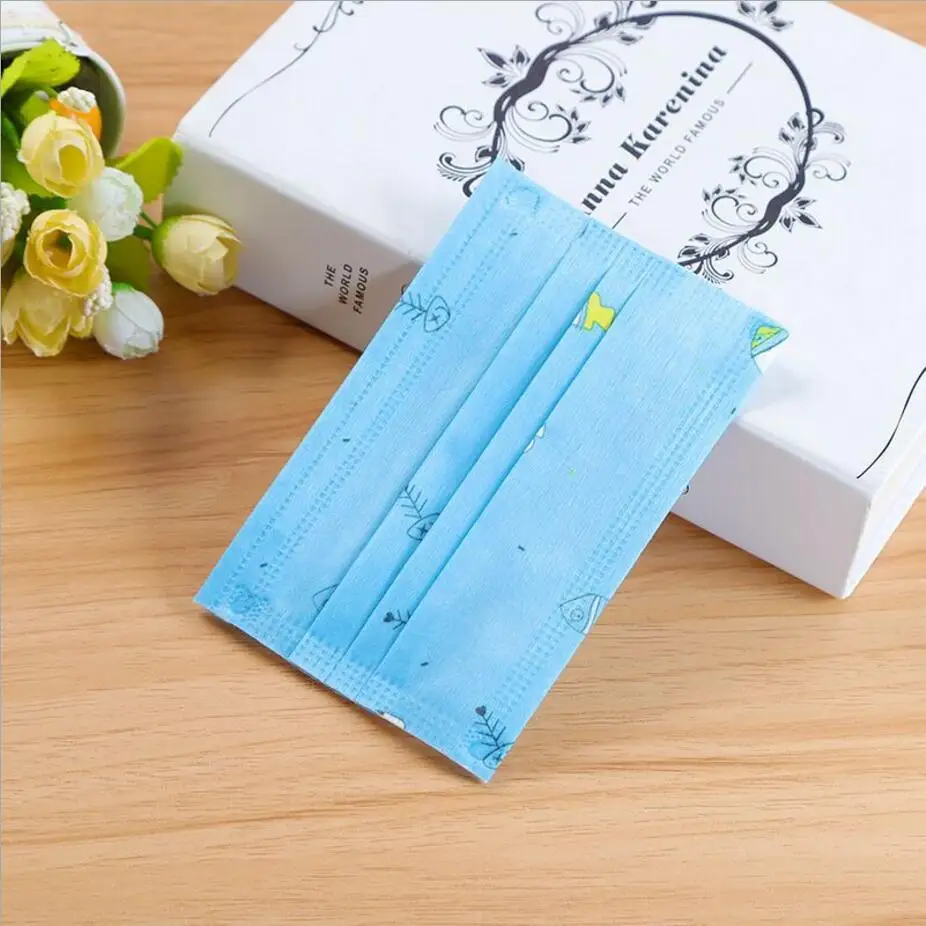 blue 100 шт. комплекты одежды на малышей с рисунками из мультфильмов, одноразовая маска для лица 3 слоя нетканые бактерии доказательство масок для детей Анти-пыль хирургическая маска для лица - Цвет: blue
