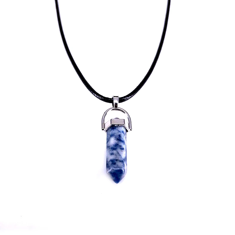 Женское ожерелье с подвеской из кварца стильное натуральным кристаллом и бусинами модель B18102 на