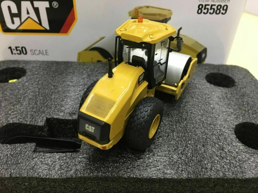 Caterpillar Cat CS11 GC вибраторный уплотнитель грунта 1:50 бренд Diecast Masters DM85589|die cast model|crane