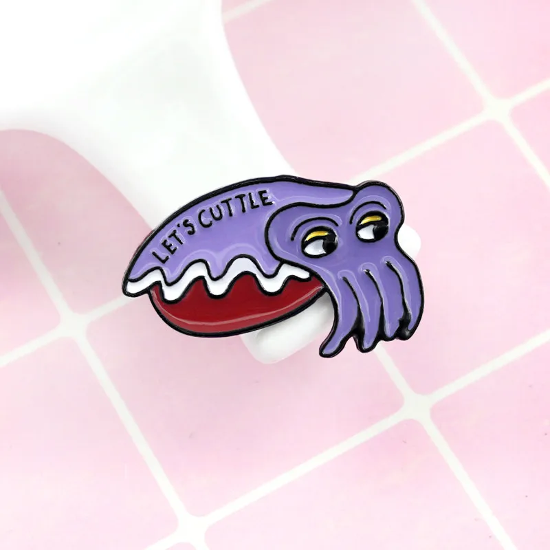 purple Инь Ян Тай Чи рыба металлическая брошь с эмалью цвет кальмар Золотая рыбка астронавт КИТ значок булавка Милая Модная бижутерия подарок - Окраска металла: purple
